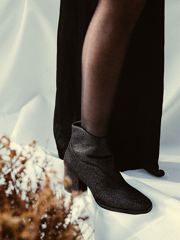 بوت پاشنه دار زیپی پارچه ای