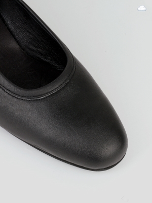 پامپ با پاشنه متوسط 