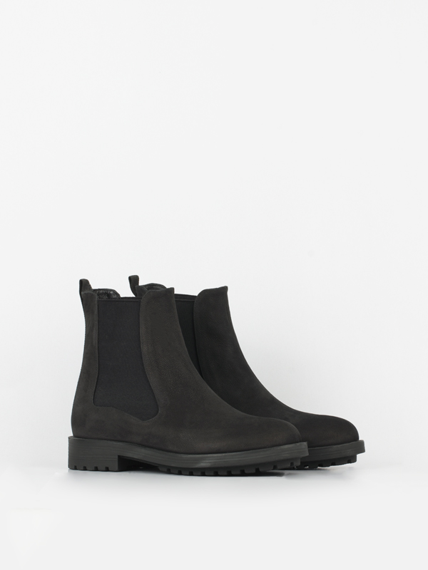 بوت کشی نبوک