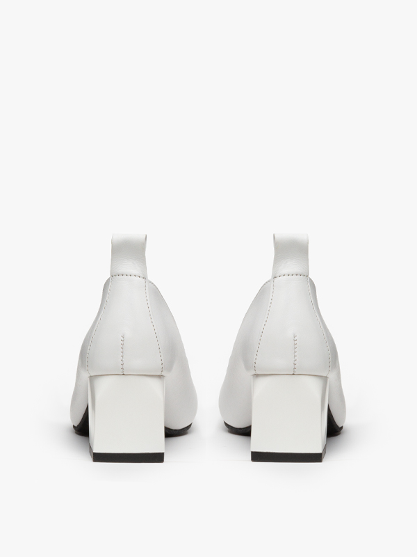 پامپ زنانه پاشنه دار