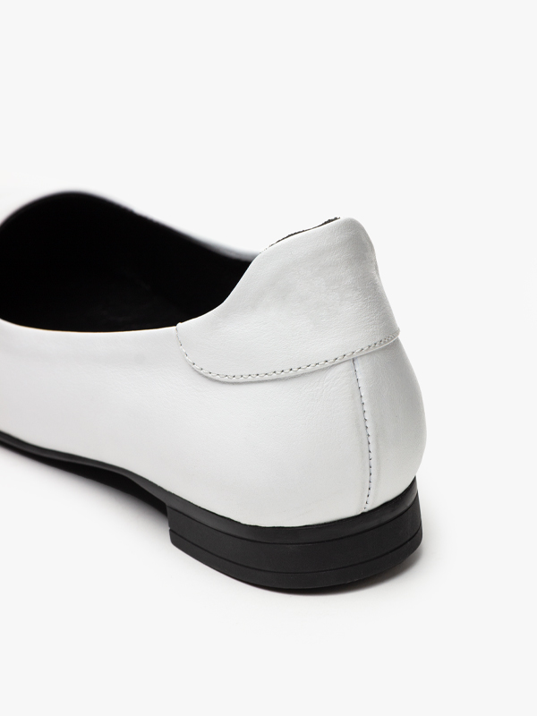 پامپ زنانه تخت