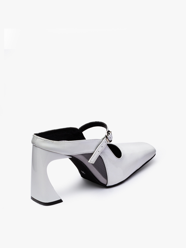 نعلین نوک مربعی